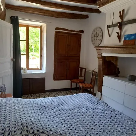 L'Ecole Buissonniere Villa Noyant-la-Plaine Buitenkant foto